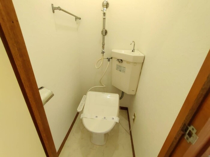 物件内観写真15　(トイレ)