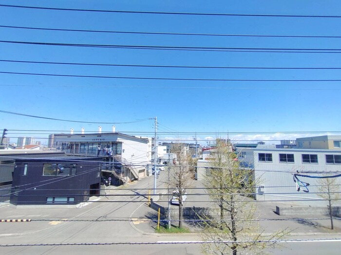 物件内観写真17　(室内からの展望)