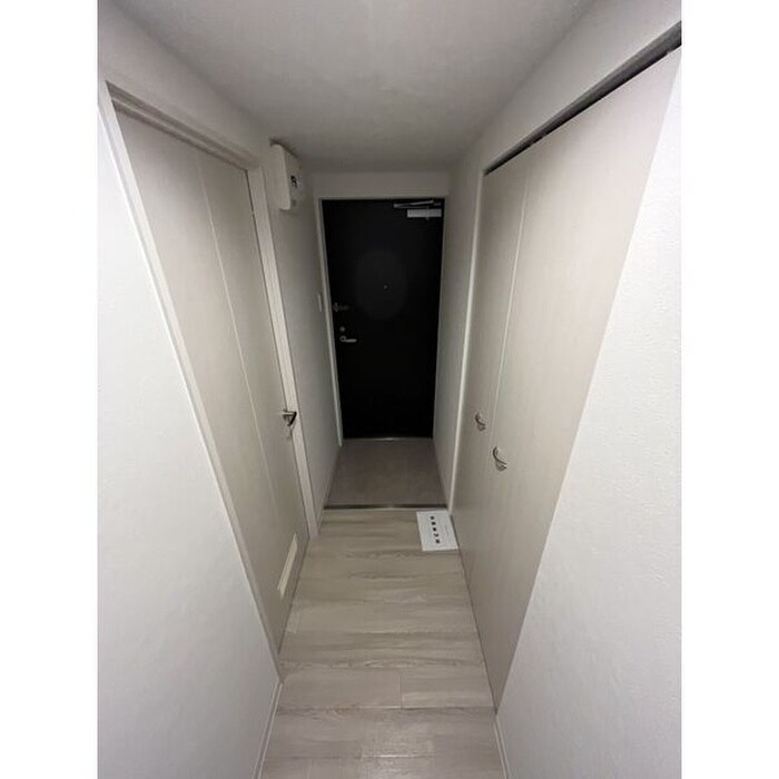 物件内観写真11　(玄関)