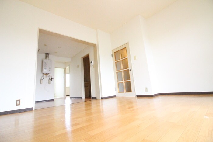 物件内観写真8　(居室)