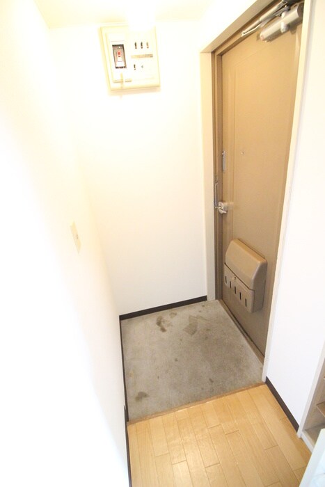 物件内観写真19　(玄関)