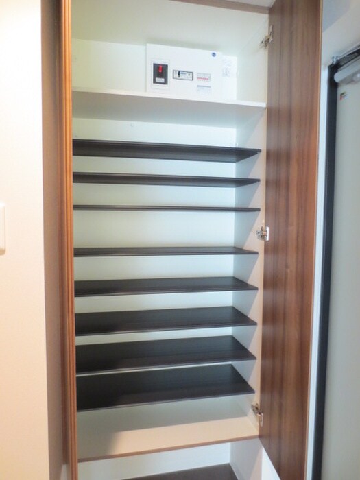 物件内観写真12　(靴箱)