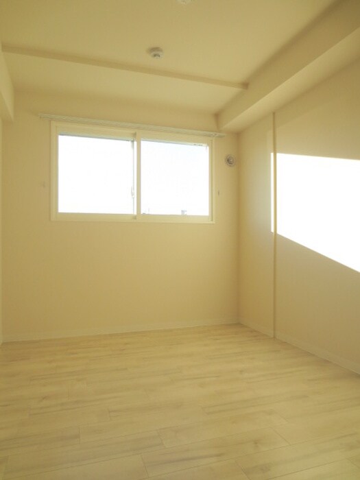 物件内観写真18　(居室)