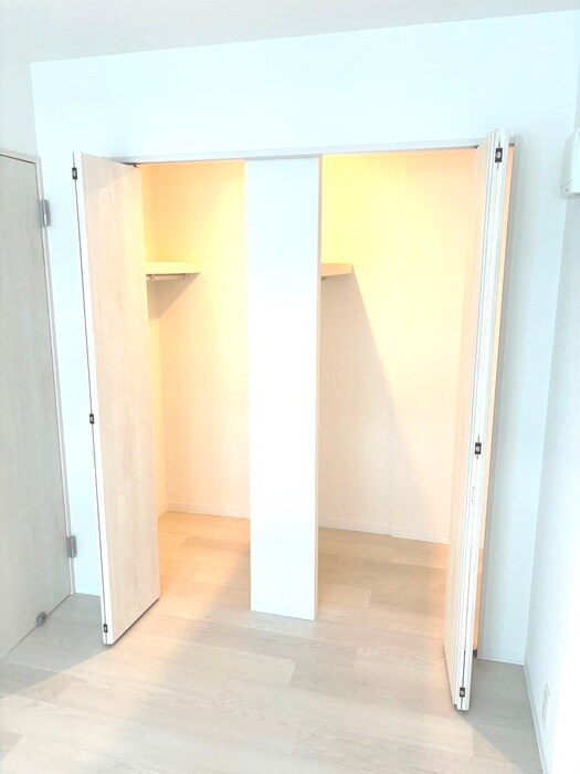 物件内観写真16　(収納)