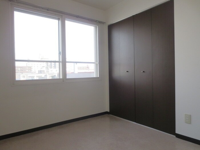 物件内観写真6　(居室)