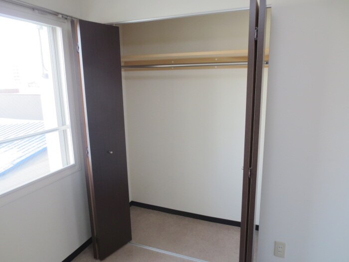 物件内観写真7　(収納)