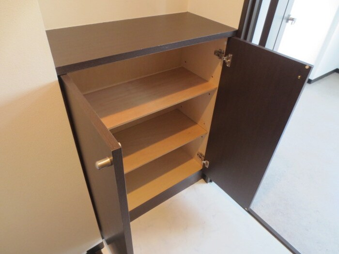 物件内観写真12　(靴箱)