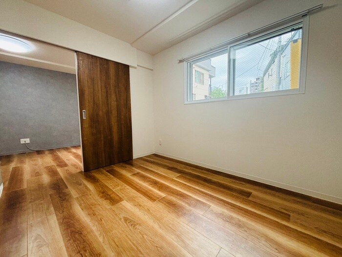 物件内観写真13　(居室)