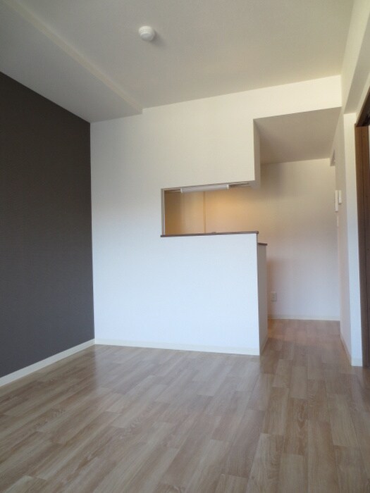 物件内観写真4　(居室)