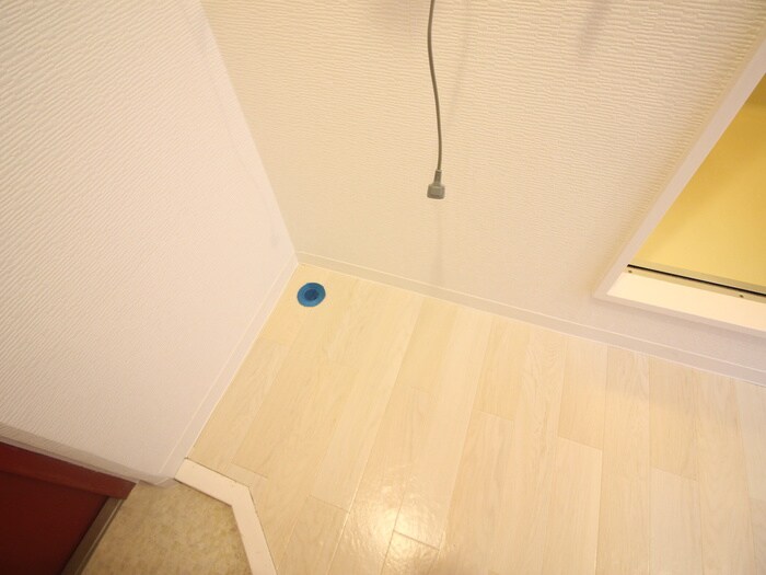 物件内観写真12　(洗濯機置場)