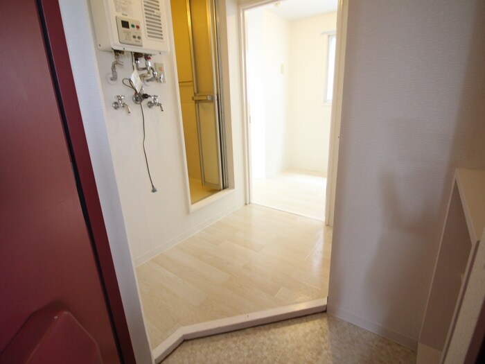 物件内観写真13　(玄関)