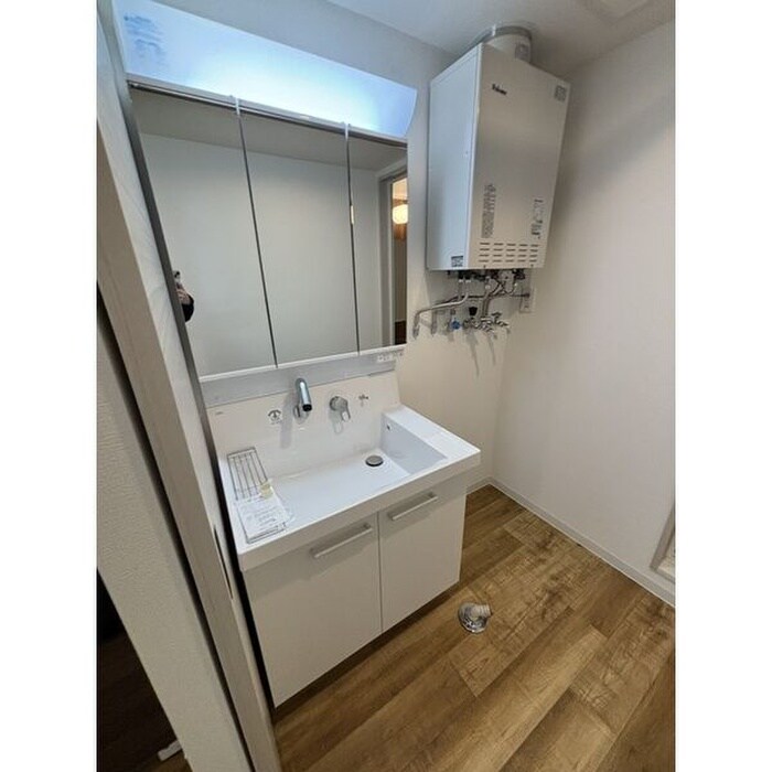 物件内観写真13　(洗面)