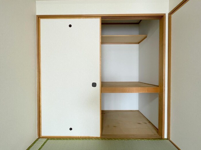 物件内観写真10　(収納)