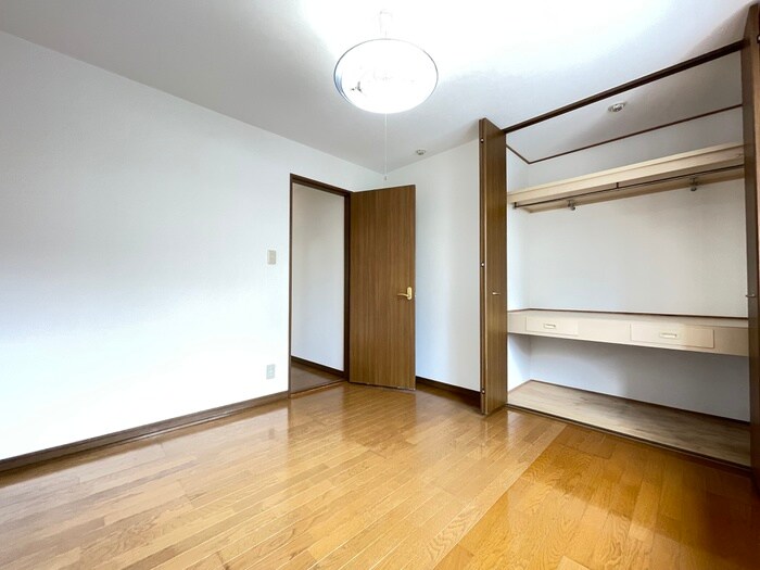 物件内観写真22　(居室)