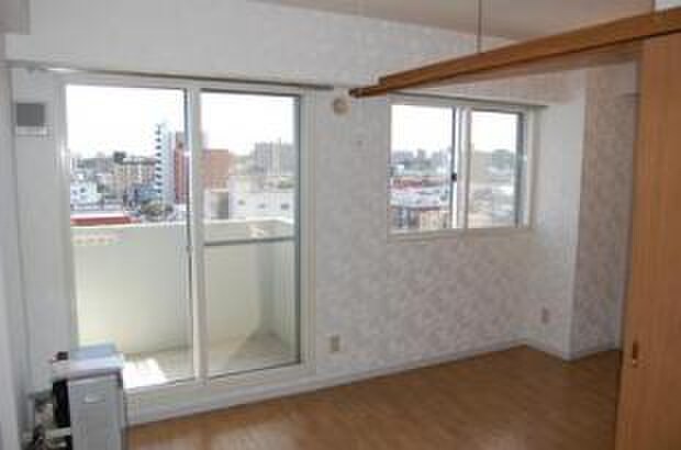 物件内観写真8　(居室)