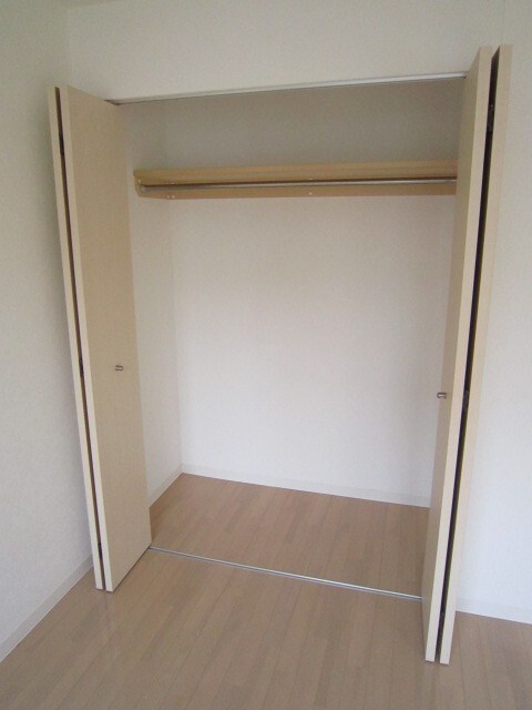 物件内観写真10　(収納)