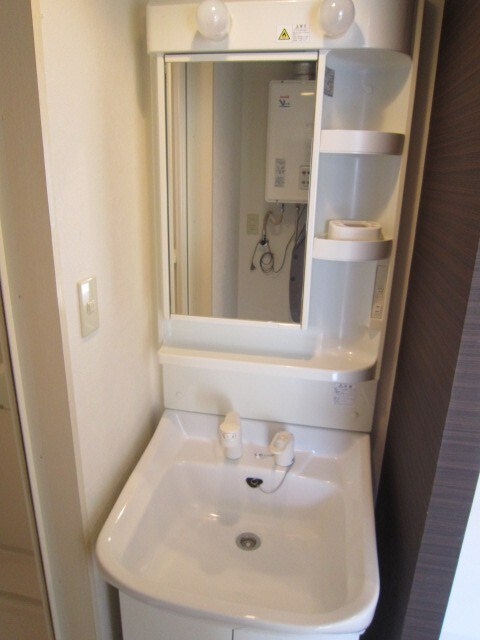 物件内観写真12　(洗面)