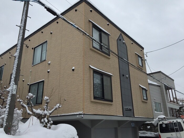 物件外観写真2　(外観写真)