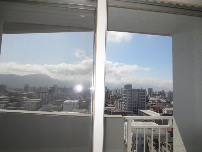 物件内観写真9　(ベランダ・バルコニー)