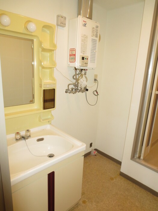 物件内観写真13　(洗面)