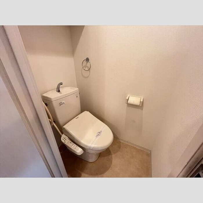 物件内観写真13　(トイレ)