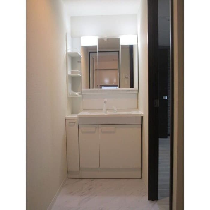 物件内観写真9　(洗面)