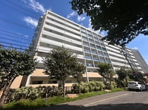 ホ－リ－フォ－ト南平岸の外観写真