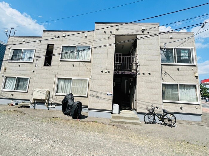 物件外観写真2　(外観写真)