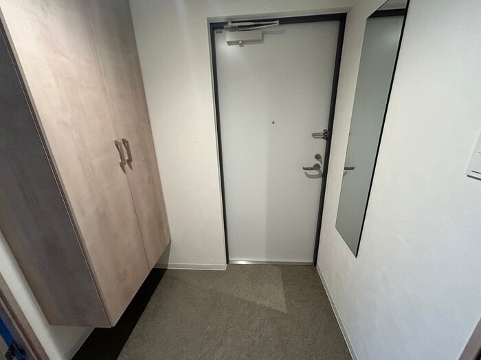 物件内観写真18　(玄関)