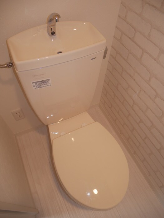 物件内観写真13　(トイレ)