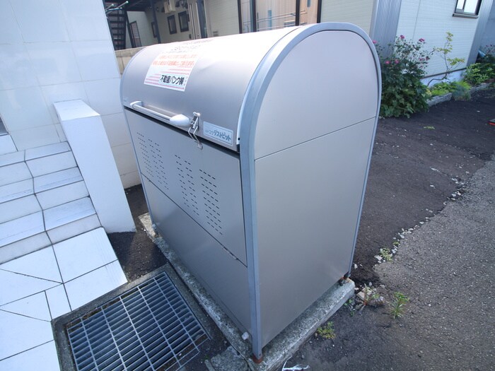 物件外観写真6　(建物設備)