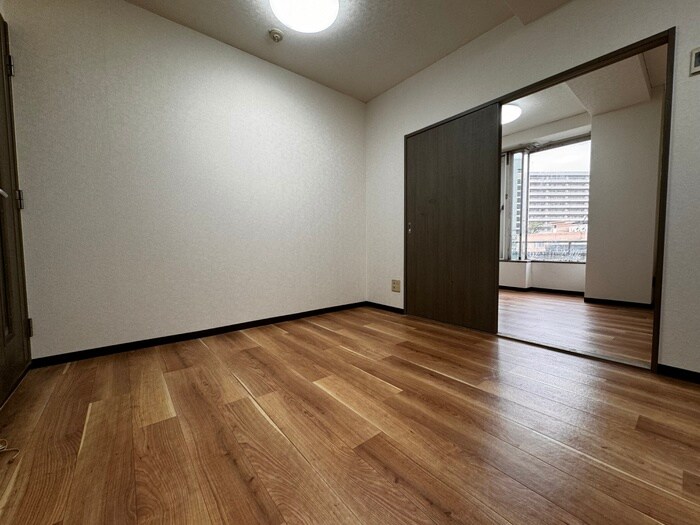 物件内観写真6　(居室)