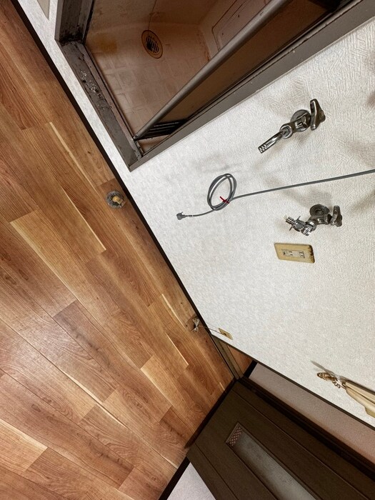 物件内観写真15　(洗濯機置場)