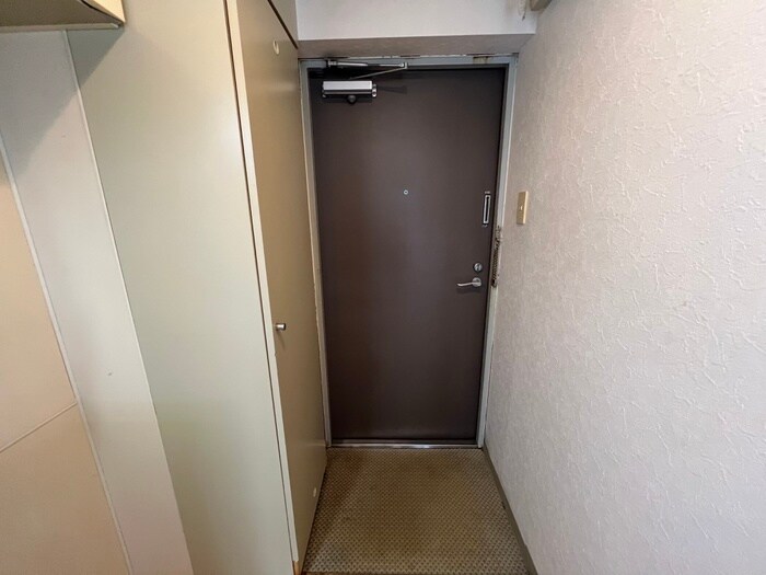 物件内観写真15　(玄関)