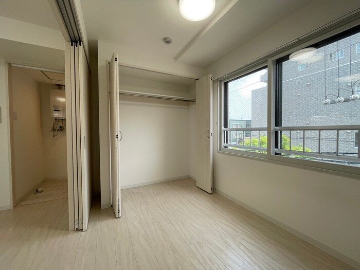 物件内観写真6　(居室)