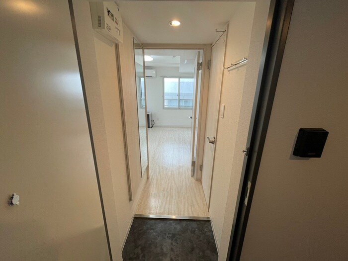 物件内観写真14　(玄関)