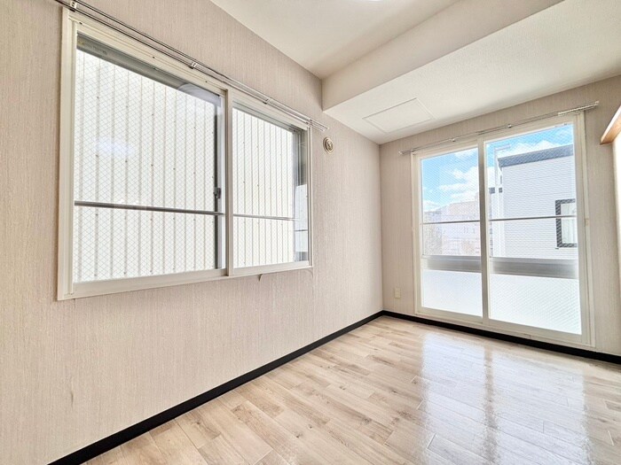 物件内観写真13　(居室)