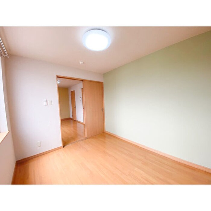 物件内観写真5　(居室)