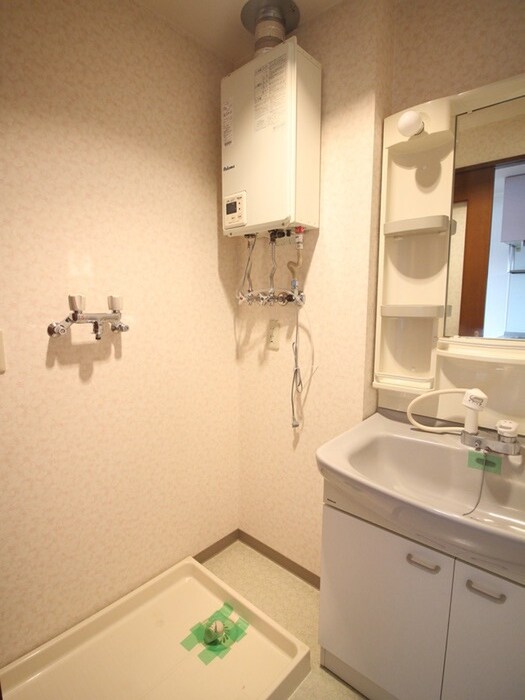 物件内観写真20　(洗濯機置場)