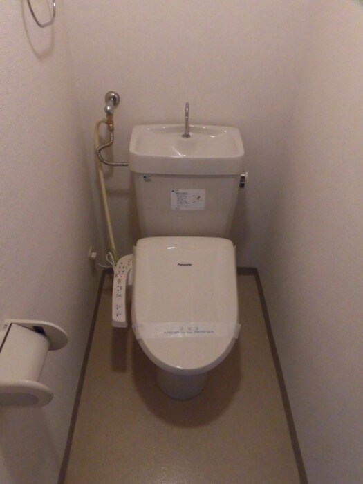 物件内観写真14　(トイレ)