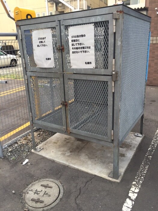 物件外観写真6　(建物設備)