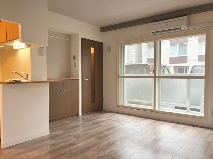 物件内観写真10　(居室)