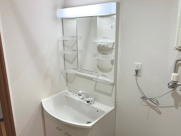 物件内観写真18　(洗面)