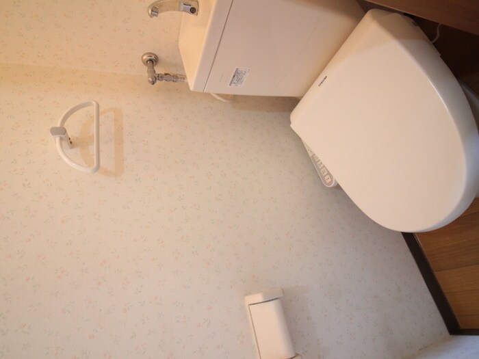 物件内観写真12　(トイレ)