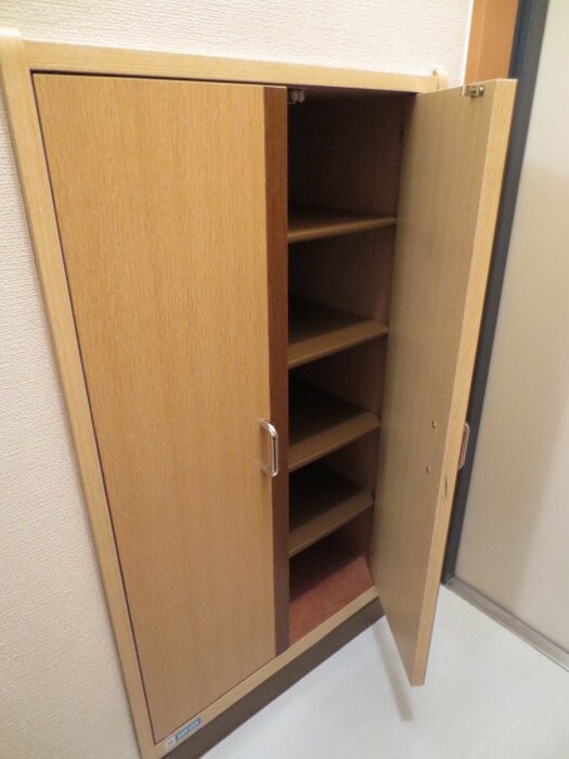 物件内観写真14　(靴箱)