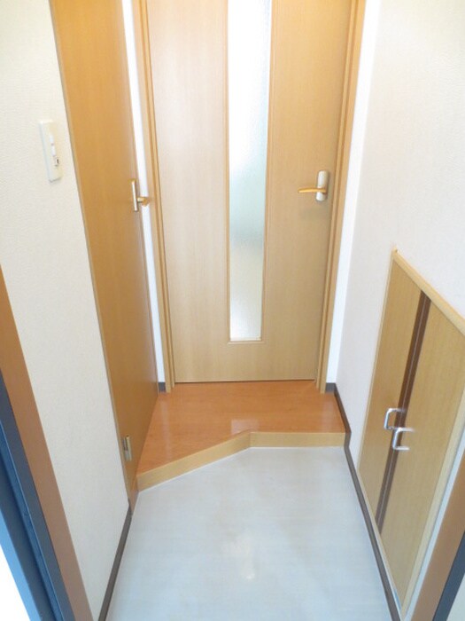 物件内観写真15　(玄関)