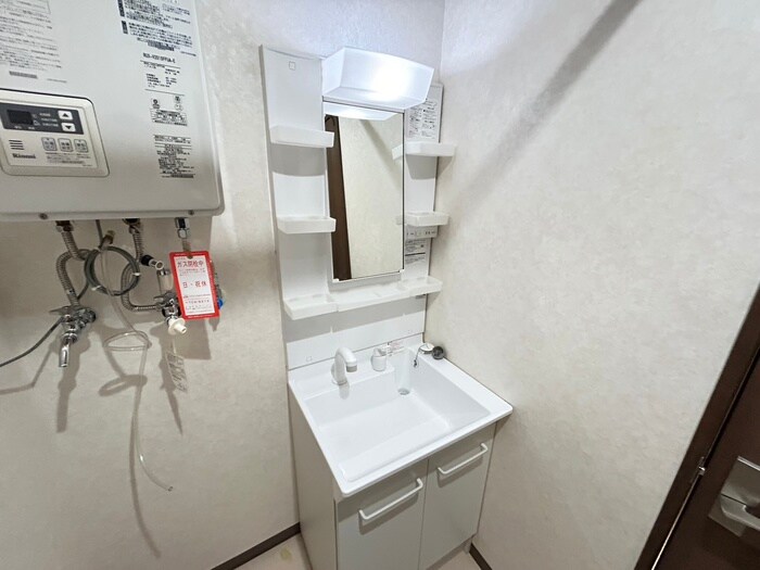 物件内観写真12　(洗面)