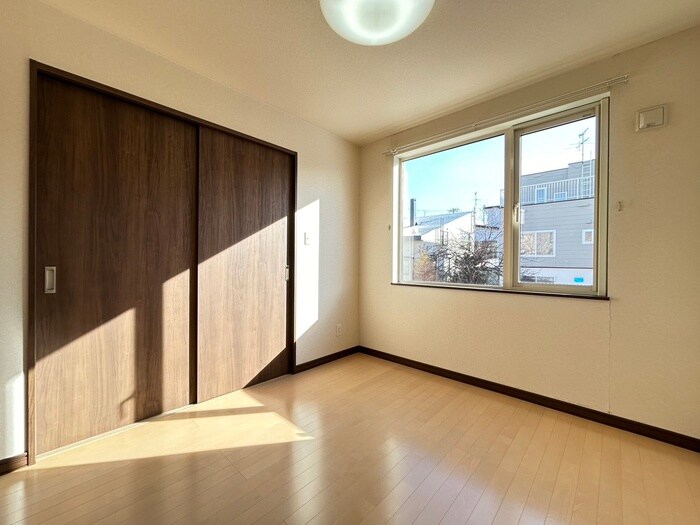 物件内観写真17　(居室)