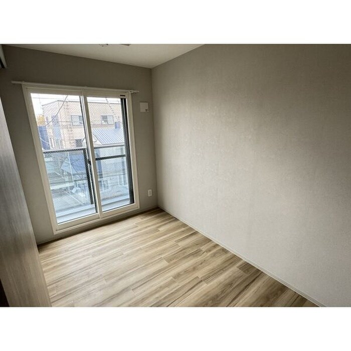 物件内観写真6　(居室)