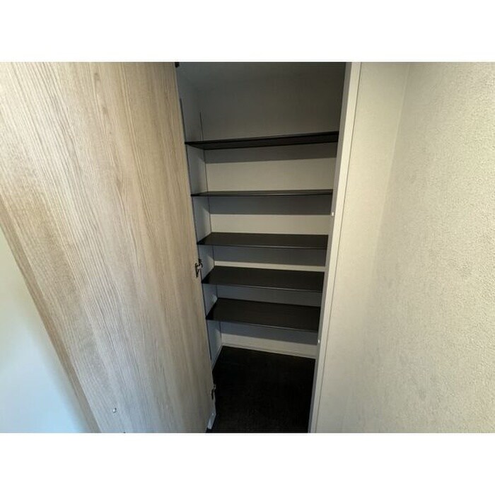 物件内観写真12　(靴箱)